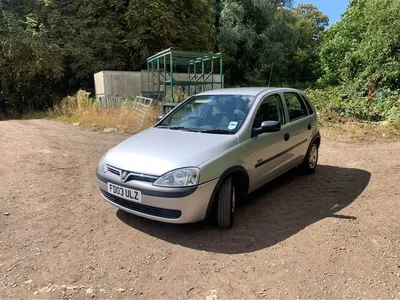2003 Vauxhall Corsa GLS photo 1
