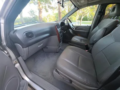Chrysler Grand Voyager 2.8 CRD Limited XS 2006 Stow & Go photo 5