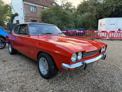 1973 Ford Capri 3000 GXL Facelift model. No sunroof. Sebring Red. Beautiful condition. photo 2