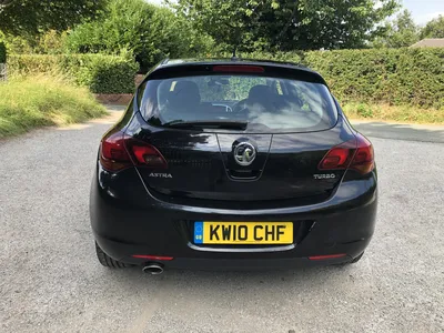 2010 Vauxhall Astra photo 2