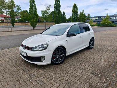 Volkswagen Golf GTi Edition 35 photo 2