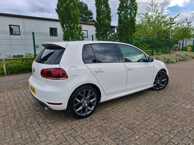 Volkswagen Golf GTi Edition 35 photo 3