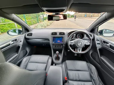 Volkswagen Golf GTi Edition 35 photo 4