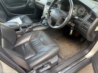 Volvo V70 SE 140 ESTATE AUTOMATIC photo 3