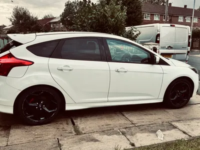 2013 Ford Focus photo 2