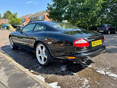 2000 Jaguar XKR photo 3
