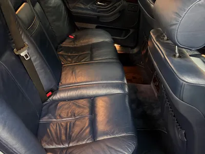 BMW E38 728i, 80k miles, rare options, all the jobs done! photo 4
