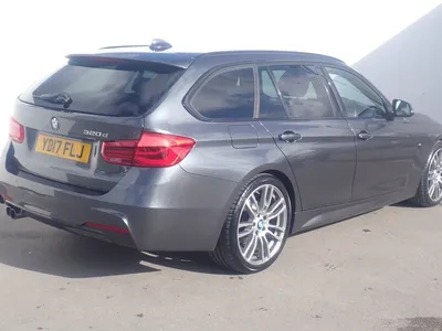 2017 BMW 3 Series photo 4