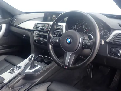 2017 BMW 3 Series photo 5