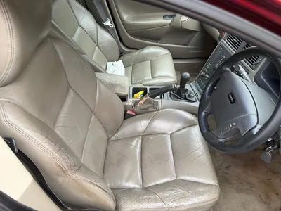 Volvo V70 T5 photo 5