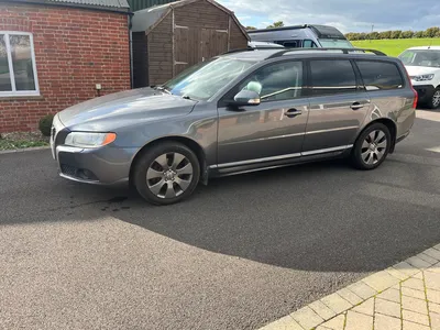 Volvo V70 2.5T photo 2