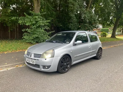 Renault Clio 172 2.0 petrol photo 2