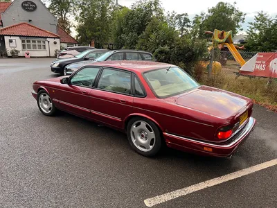 Jaguar XJR6 photo 2