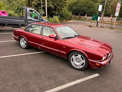Jaguar XJR6 photo 1