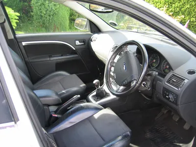 Ford Mondeo ST TDCI 2.2 Diesel Manual photo 4