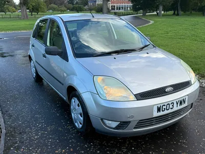 Ford Fiesta photo 2