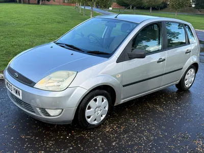 Ford Fiesta photo 1