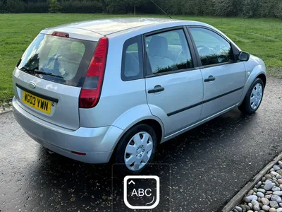 Ford Fiesta photo 3
