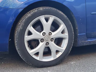 Mazda 3 Sport, 2.0 petrol, 6 speed, LONG MOT, runs and drives great. photo 5