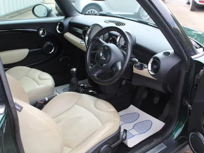 MINI Hatch 1.6D Cooper photo 9