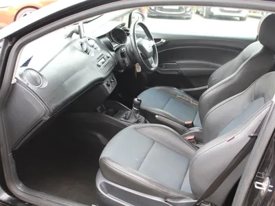 SEAT Ibiza photo 6