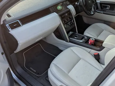 Land Rover Discovery Sport TD4 SE **7 SEATER** photo 3